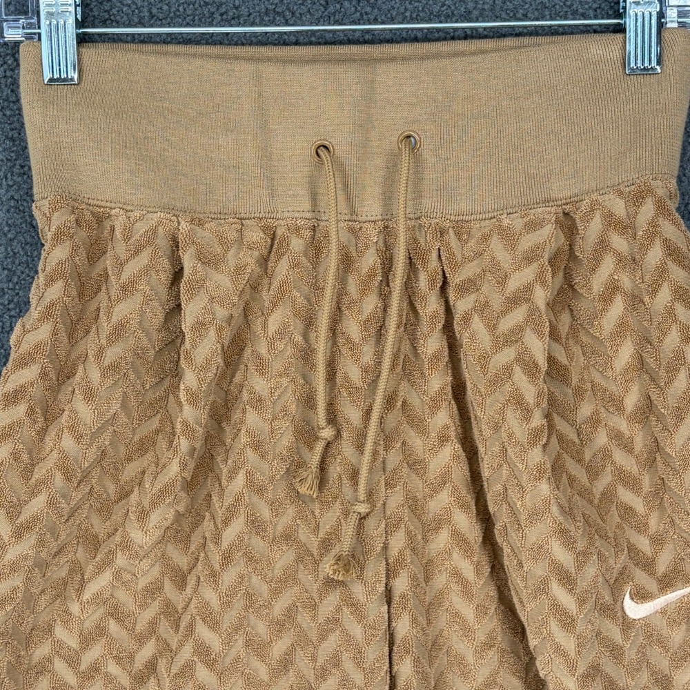 Nike Sportswear Womens Chevron Textured Terry Joggers Tan XS DQ6328-258 - Picture 3 of 8
